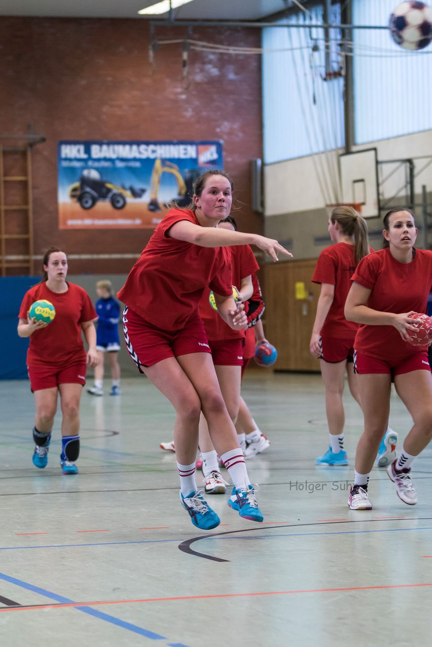 Bild 97 - Frauen Barmstedter TS - Buedelsdorfer TSV : Ergebnis: 26:12